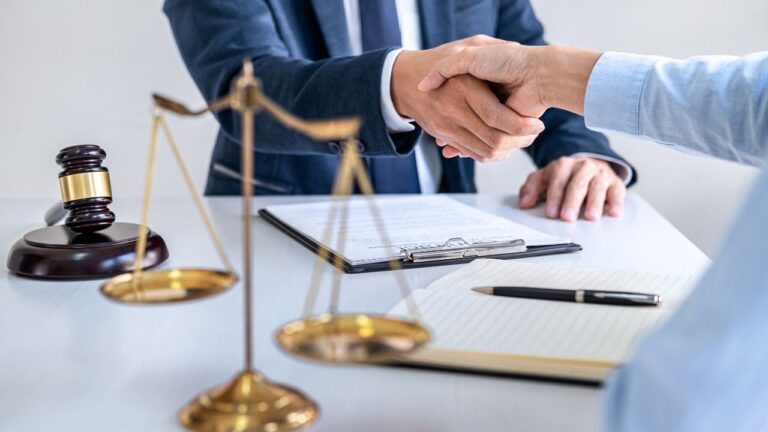 When to Hire a Attorney After a Georgia Auto Accident